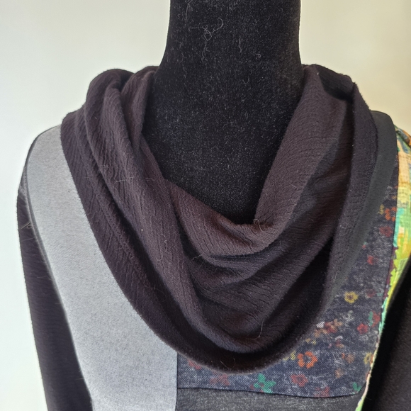 Multicolor Patchwork Long Sleeve Top - Picture 2 of 9